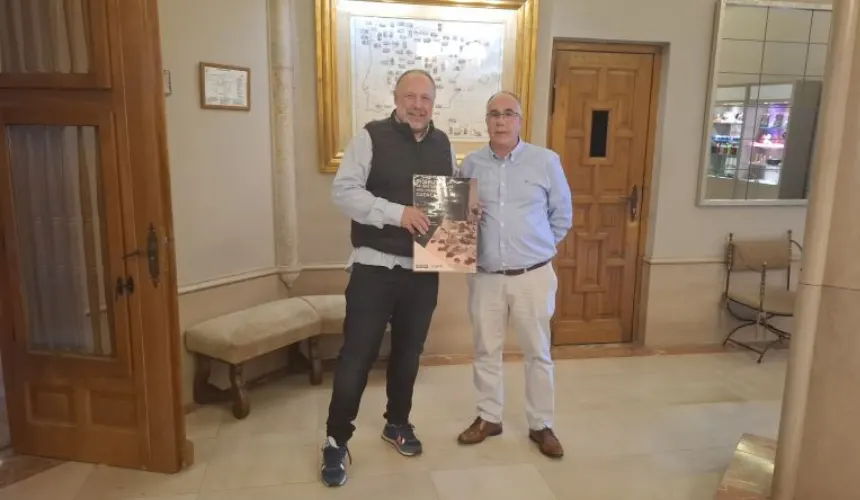 Entrega del premio de fin de semana en Cuenca durante el encuentro de la AEIET